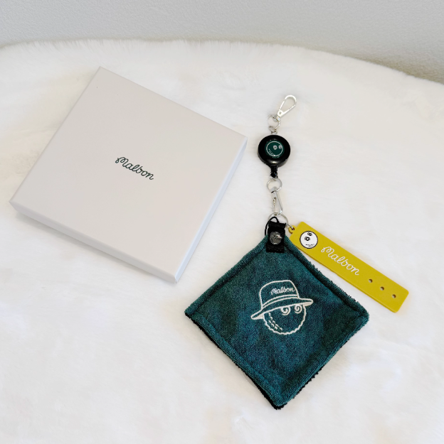 Malbon Golf キーホルダー Malbon Golf キーホルダー Malbon Golf Towel & Keychain Gift Set