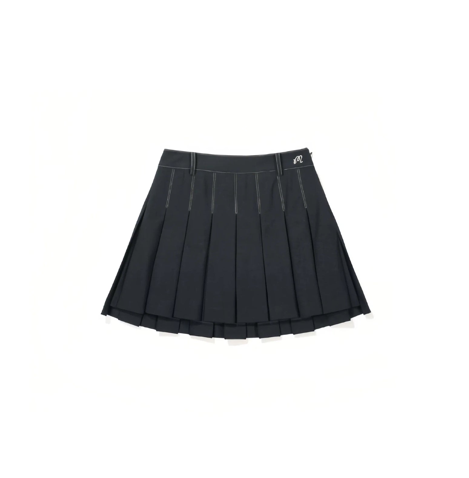 Malbon women golf skort back view
