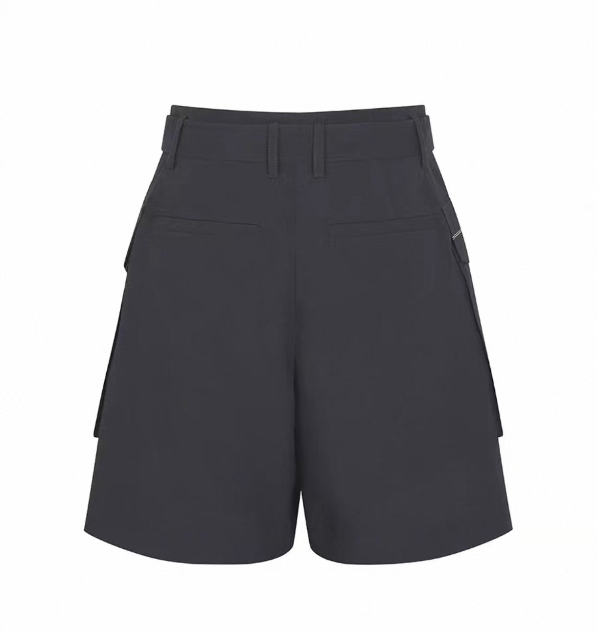 Malbon Women's Breathable Cargo Golf Shorts Black cargo golf shorts model-wearing view